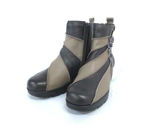 送料300円(税込)□yb156□レディース AMORA パッチワークレザー
