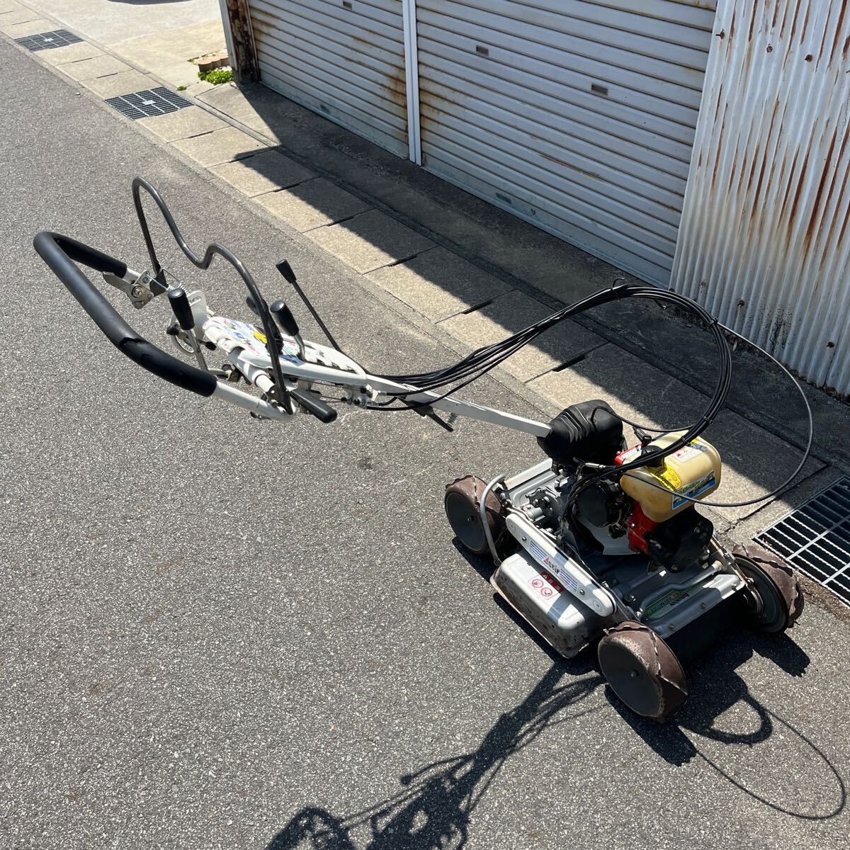 愛知県刈谷市発 草刈機 オーレック スパイダーモア SP850A 4WD 愛知県刈谷市発 草刈機 オーレック スパイダーモア SP850A 4WD