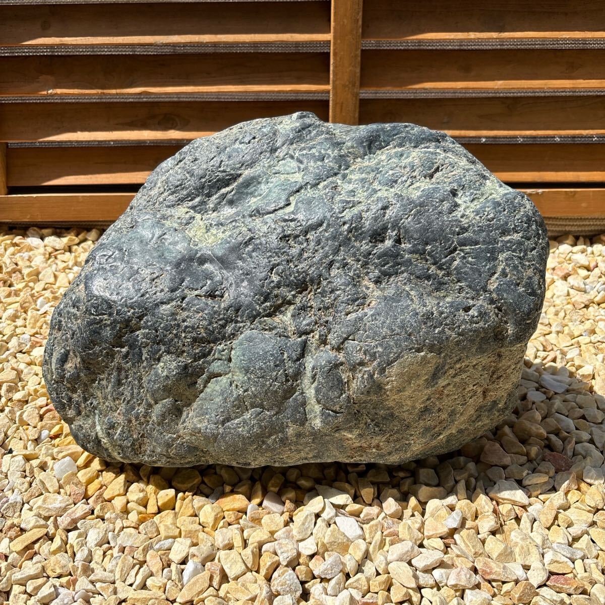 蛇紋石 蛇紋岩 阿波石 鑑賞石 庭石 青石 天然石 景石 枯山水 蛇紋石 蛇紋岩 阿波石 鑑賞石 庭石 青石 天然石 景石 枯山水