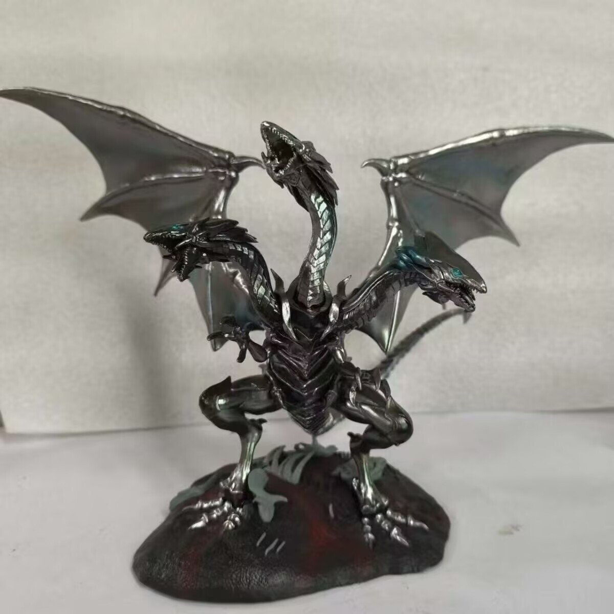 遊戲王 青眼の究極竜　フィギュア 25cm 遊戲王 青眼の究極竜 フィギュア 25cm｜Yahoo!フリマ（旧PayPay