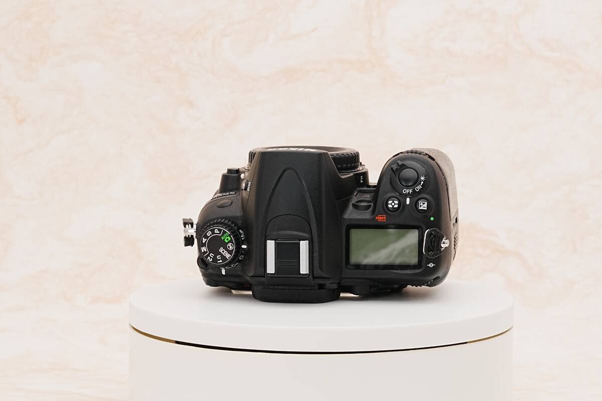 元箱・付属品・おまけつき】 美品 Nikon/ニコン D7000 NIKKOR 18 元箱・付属品・おまけつき】 美品 Nikon/ニコン D7000 NIKKOR 18