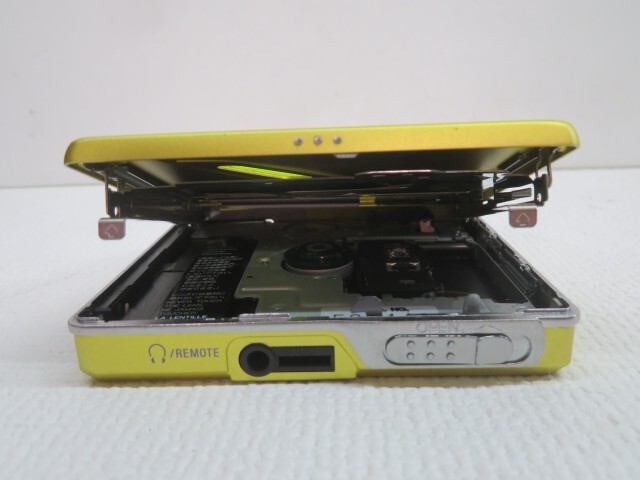☆SONY MZ-E70 ポータブルMDプレーヤー WALKMAN ソニー ☆SONY MZ-E70 ポータブルMDプレーヤー WALKMAN ソニー
