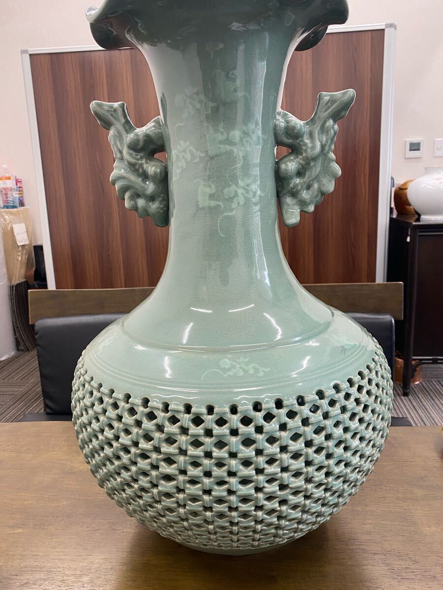 群馬県引き取り限定】金鐘 作 飾り壺 高麗 青磁 花瓶 大壺 双耳 群馬県引き取り限定】金鐘 作 飾り壺 高麗 青磁 花瓶 大壺 双耳