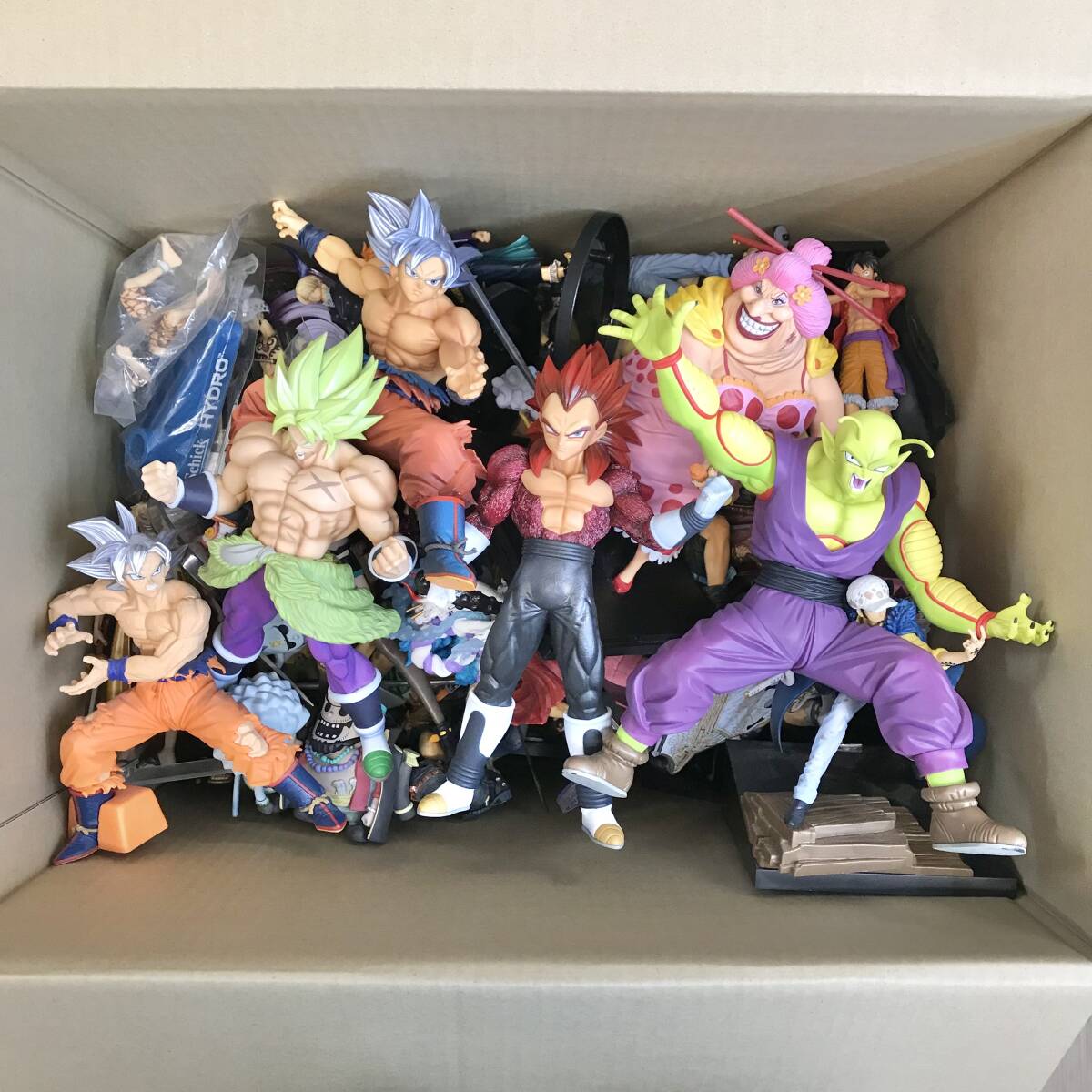 □ジャンク品□ フィギュア コミック・アニメ系 大量 まとめ □ジャンク品□ フィギュア コミック・アニメ系 大量 まとめ