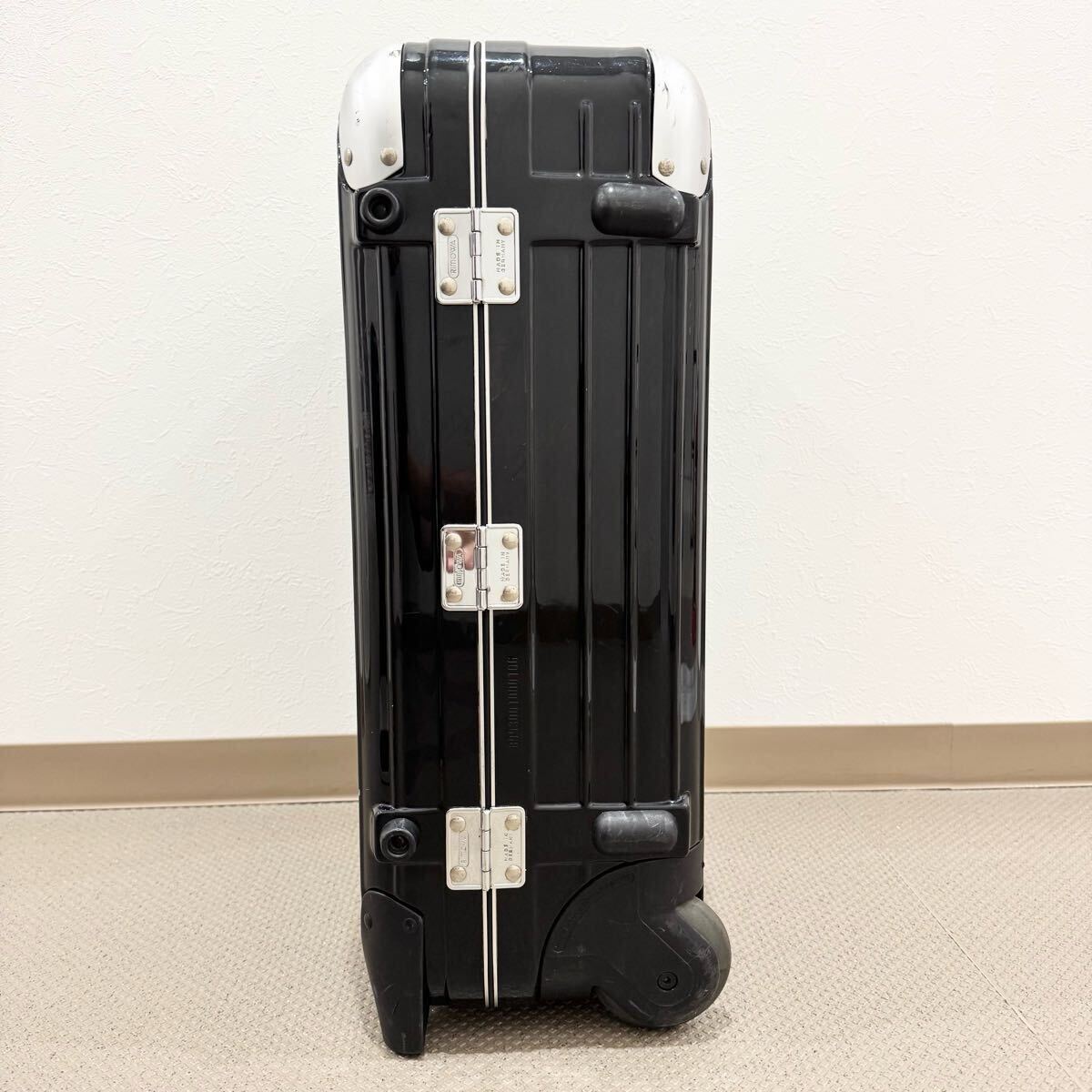 RIMOWA ルフトハンザ エレガンス 32L レア 2輪 リモワ 機内 RIMOWA ルフトハンザ エレガンス 32L レア 2輪 リモワ 機内