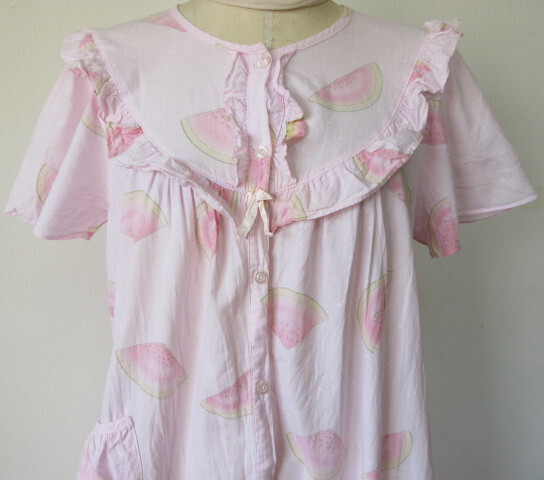 古着♪レトロ・Vintageピンクスイカ柄!ネグリジェワンピ 古着♪レトロ・Vintageピンクスイカ柄!ネグリジェワンピ
