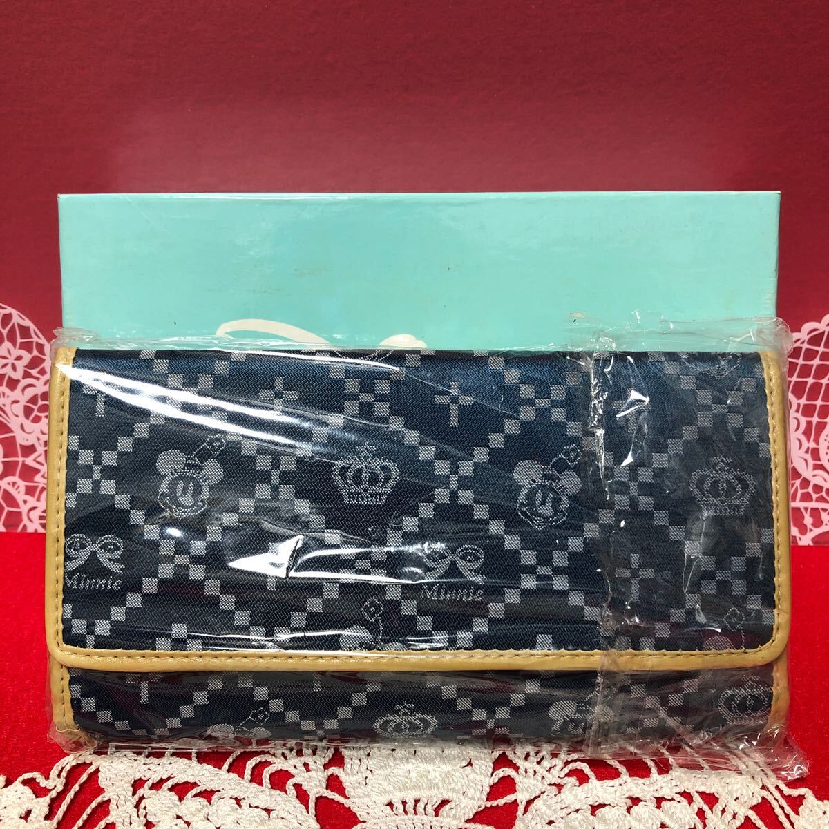 ミニーマウス　ミニーちゃん　ミニー　財(cái)布　長(zhǎng)財(cái)布　箱付き未使用品