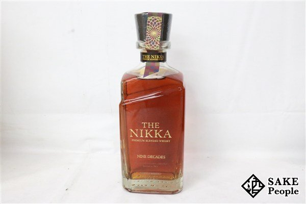◇1円~ ザ・ニッカ ナインディケイズ 700ml 48% 段ボール 黒 ◇1円~ ザ・ニッカ ナインディケイズ 700ml 48% 段ボール 黒