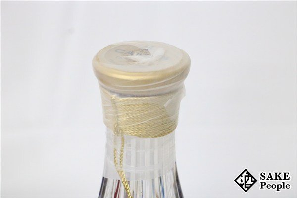 ◇1円~ カミュ トラディション バカラボトル 700ml 40% 箱 替え ◇1円~ カミュ トラディション バカラボトル 700ml 40% 箱 替え