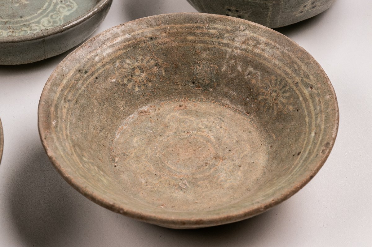 古美術】 高麗青磁 象嵌 古陶磁 5点 まとめて 六角皿 平向付 古美術】 高麗青磁 象嵌 古陶磁 5点 まとめて 六角皿 平向付