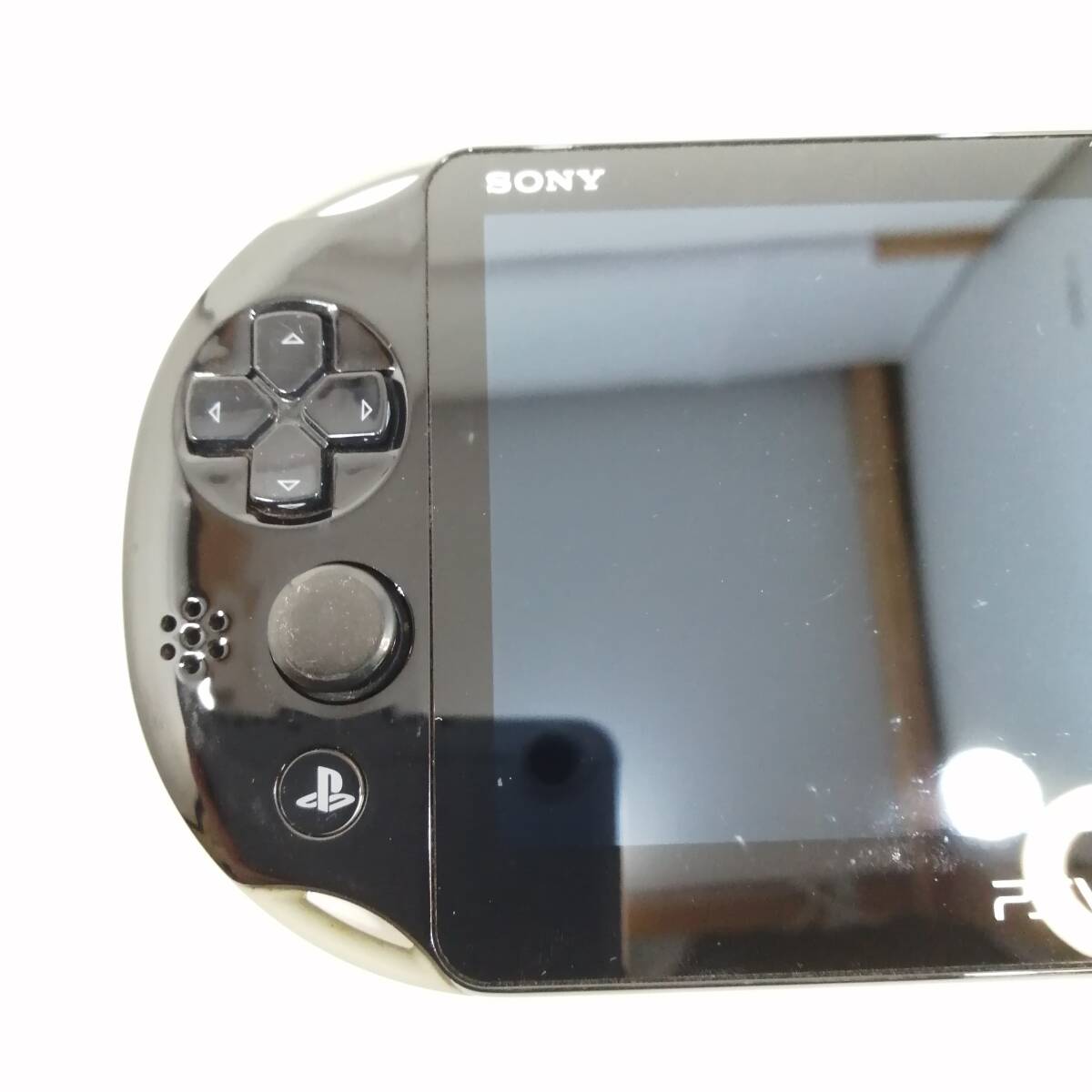 中古#PlayStation Vita PCH-2000 ゴッドイーター2フェンリル 中古#PlayStation Vita PCH-2000 ゴッドイーター2フェンリル