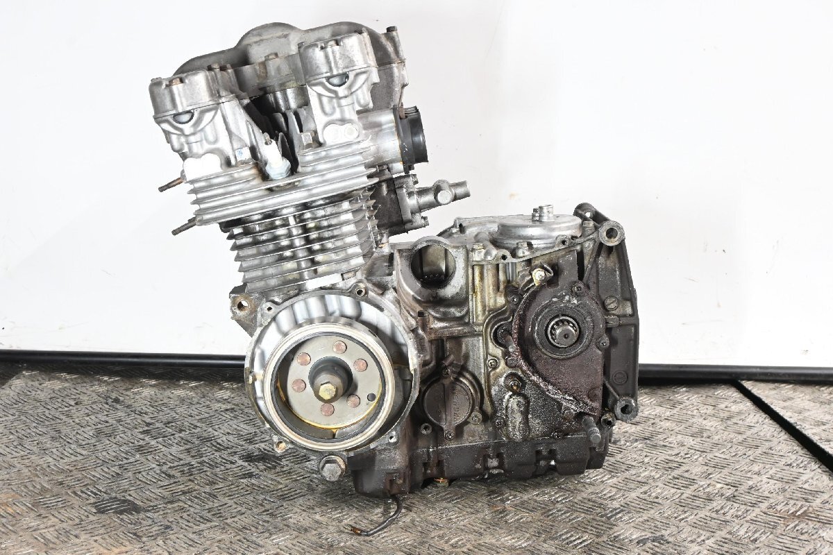K585 当時物 純正 Z650 Z750FX 2型 3型 エンジンASSY 0080 検 K585 当時物 純正 Z650 Z750FX 2型 3型 エンジンASSY 0080 検