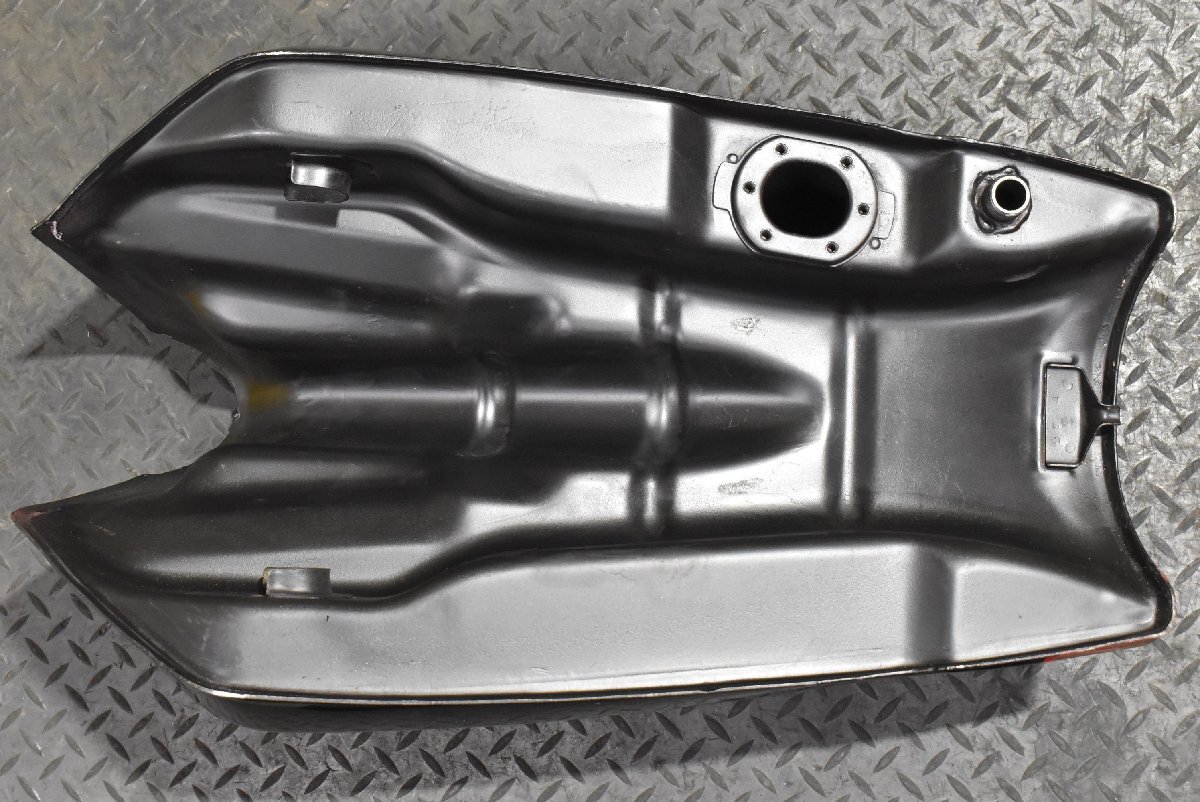 K1098 当時物 純正 KZ1000LTD Z1R 2型 ガソリンタンク 0071 検 K1098 当時物 純正 KZ1000LTD Z1R 2型 ガソリンタンク 0071 検