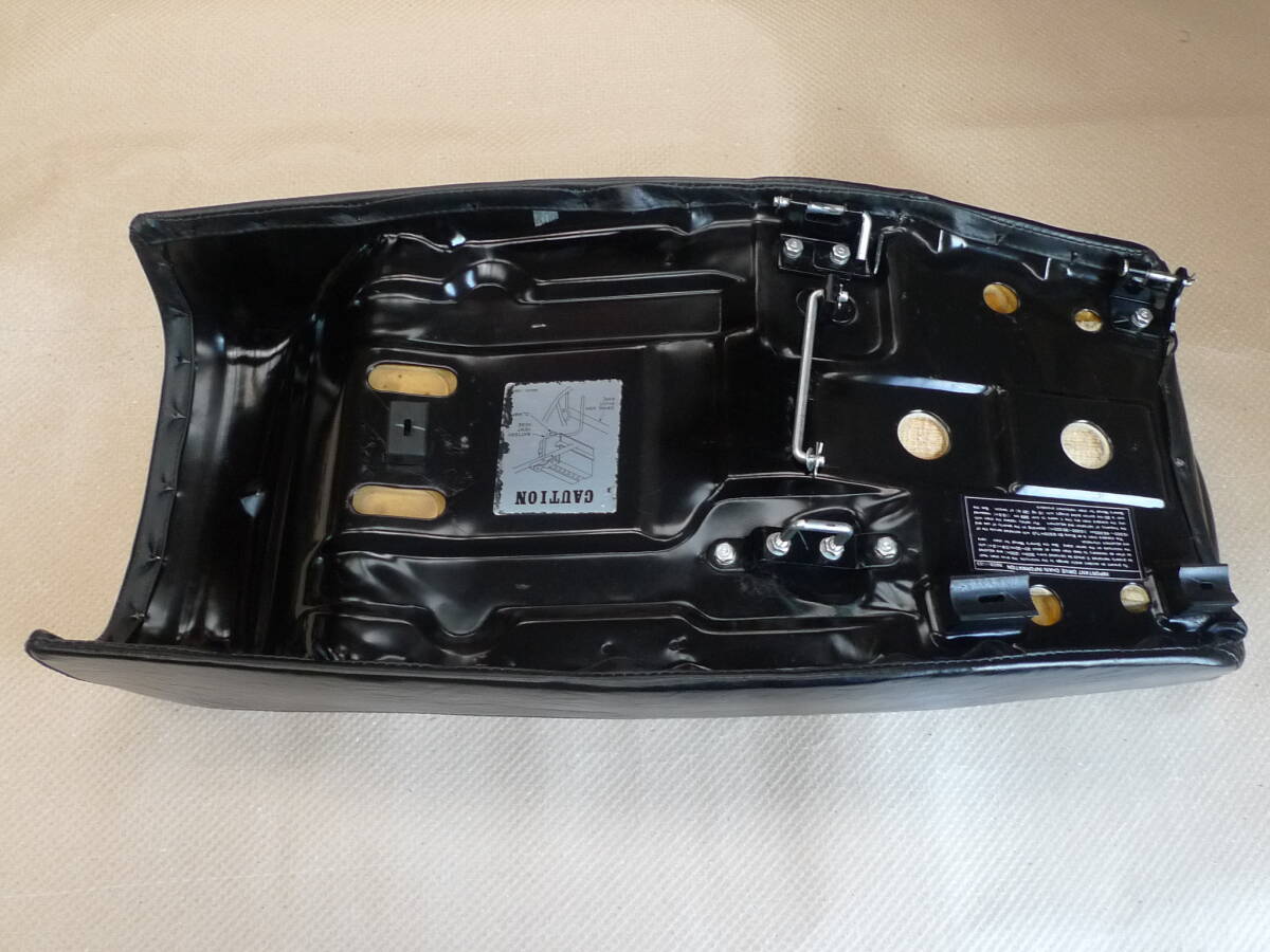 ☆希少!カワサキ Z750FX-3型 (KZ750E) 純正 シート 美品 ☆希少!カワサキ Z750FX-3型 (KZ750E) 純正 シート 美品