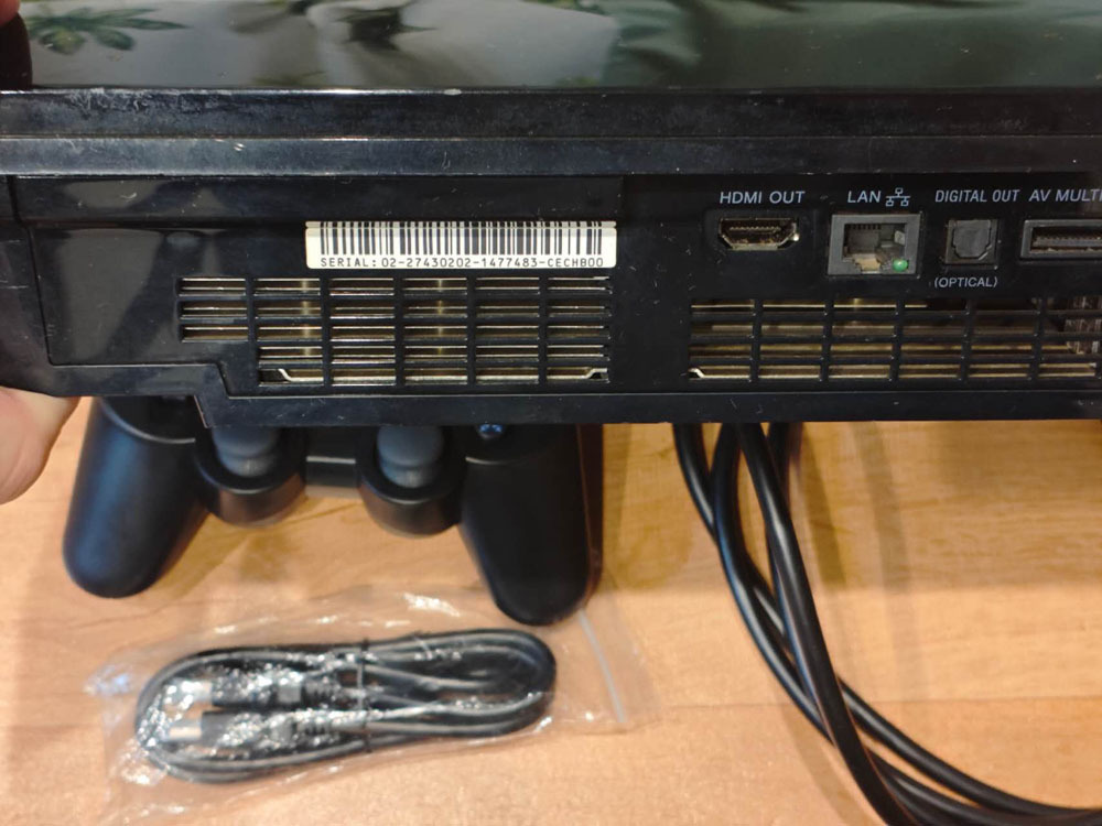 PlayStation 3 初期型モデル60GB FW3.55 PS2ソフト互換 SACD対応 PlayStation 3 初期型モデル60GB FW3.55 PS2ソフト互換 SACD対応