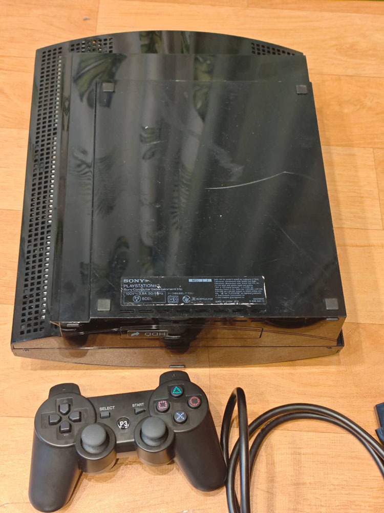 PlayStation 3 初期型モデル60GB FW3.55 PS2ソフト互換 SACD対応 PlayStation 3 初期型モデル60GB FW3.55 PS2ソフト互換 SACD対応