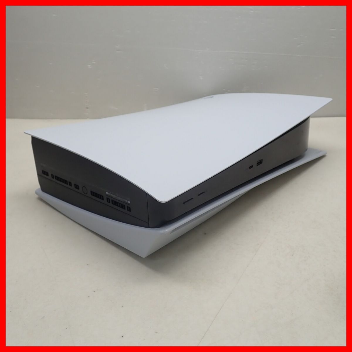 動作品 PS5 プレステ5 本体 CFI-1000A01 825GB ディスクドライブ 動作品 PS5 プレステ5 本体 CFI-1000A01 825GB ディスクドライブ