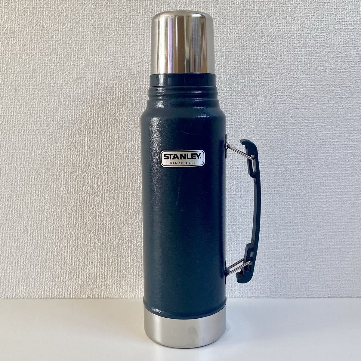 STANLEY スタンレー 水筒 クラシック真空ボトル 1 0L 旧ロゴ STANLEY スタンレー 水筒 クラシック真空ボトル 1 0L 旧ロゴ
