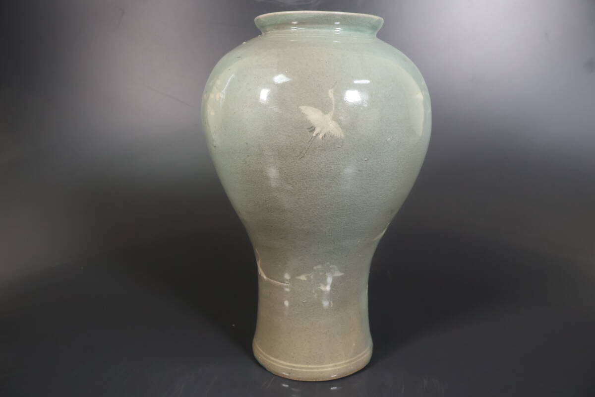 和】(A2445) 時代古作 高麗青磁白黒雲鶴象嵌壺 花瓶 李朝(高麗 和】(A2445) 時代古作 高麗青磁白黒雲鶴象嵌壺 花瓶 李朝(高麗