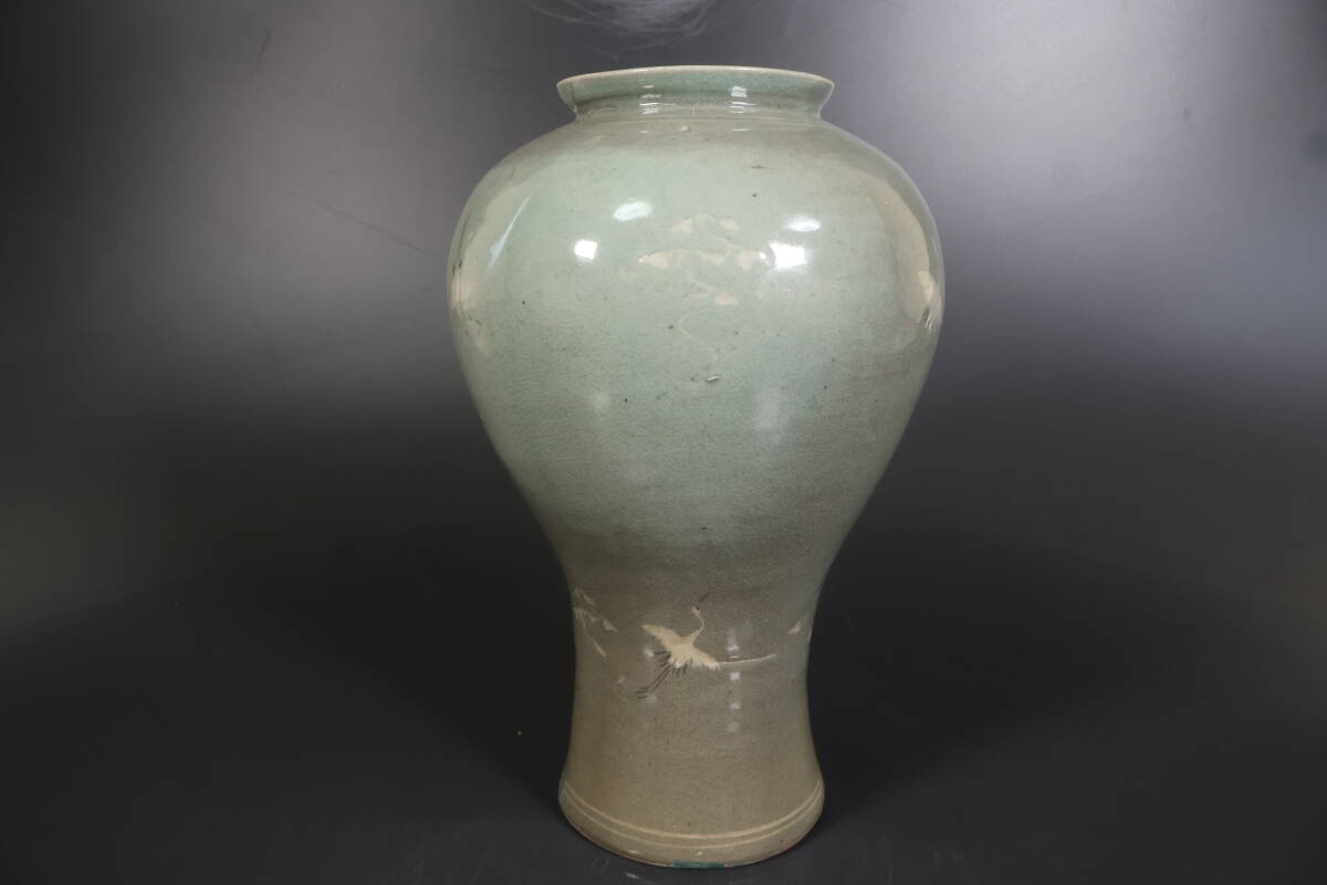 和】(A2445) 時代古作 高麗青磁白黒雲鶴象嵌壺 花瓶 李朝(高麗 和】(A2445) 時代古作 高麗青磁白黒雲鶴象嵌壺 花瓶 李朝(高麗