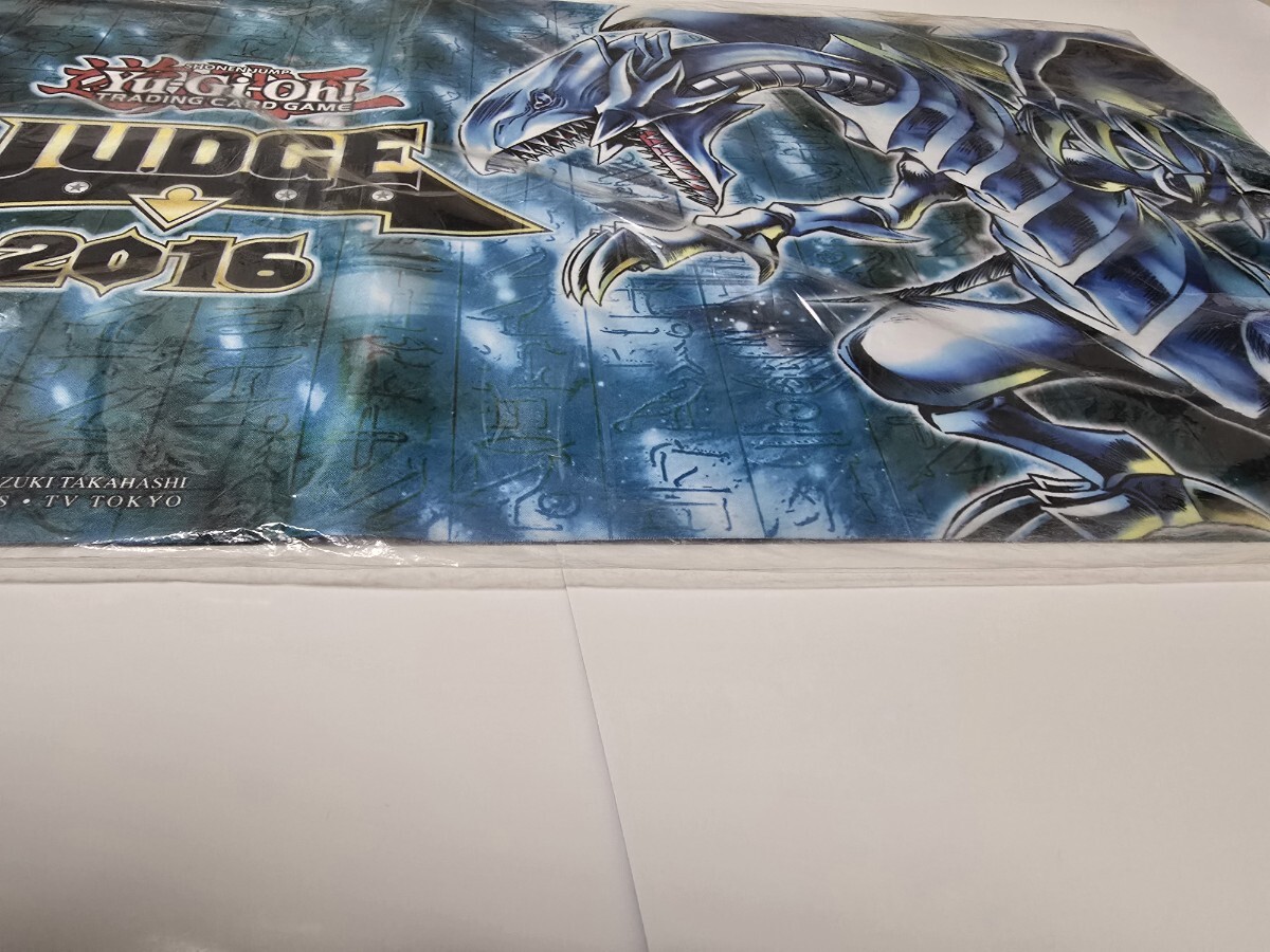 未開封】 遊戯王 2016 judge プレイマット 青眼の白龍 遊戯王OCG 未開封】 遊戯王 2016 judge プレイマット 青眼の白龍 遊戯王OCG