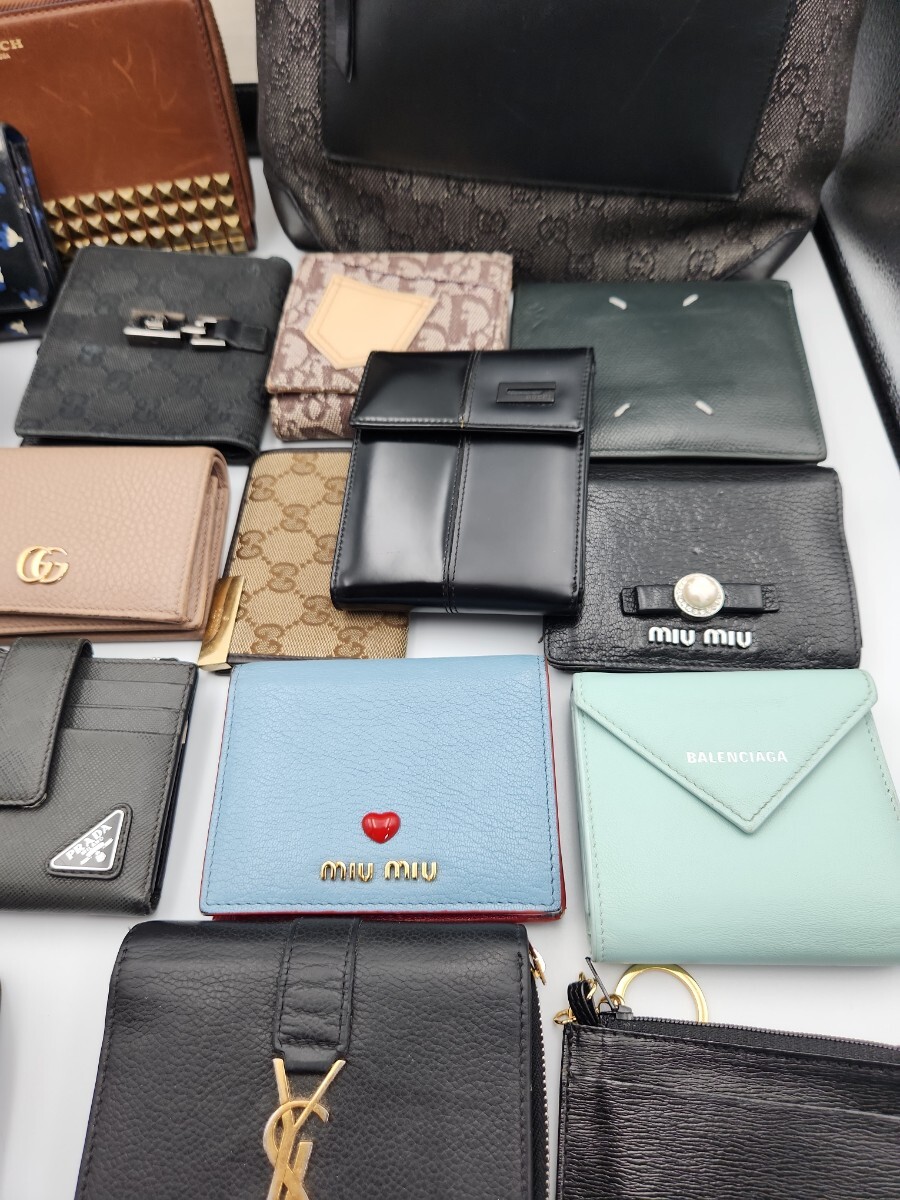 美品【豪華70点越】PRADA GUCCI COACH 財布、バッグまとめ売り 美品【豪華70点越】PRADA GUCCI COACH 財布、バッグまとめ売り