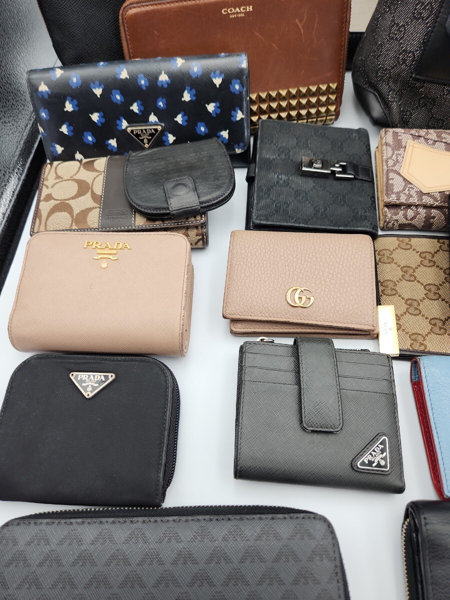 美品【豪華70点越】PRADA GUCCI COACH 財布、バッグまとめ売り 美品【豪華70点越】PRADA GUCCI COACH 財布、バッグまとめ売り
