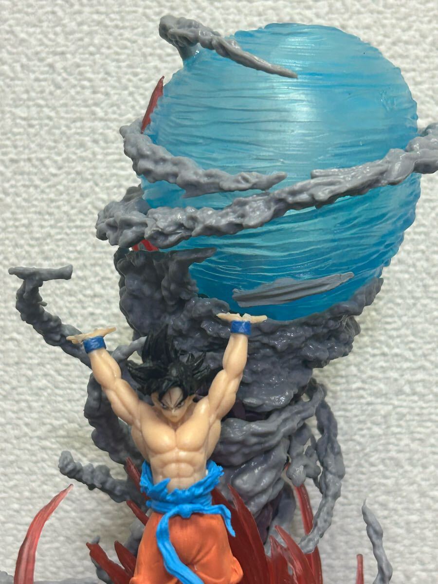 ドラゴンボールフィギュア　孫悟空元気玉　光ります。美品 ドラゴンボール フィギュア