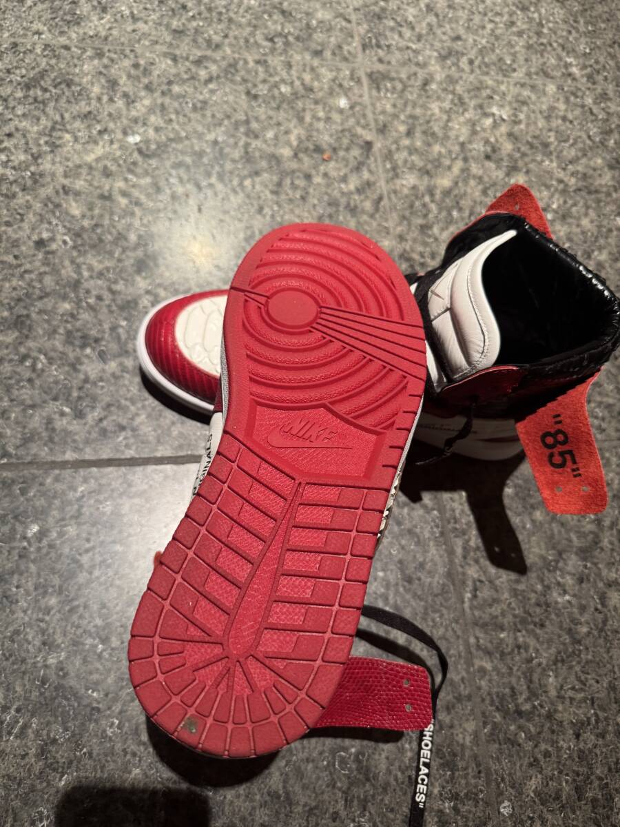 NIKE AIR JORDAN 1 Off White エアジョーダン スニーカー 激レア NIKE AIR JORDAN 1 Off White エアジョーダン スニーカー 激レア