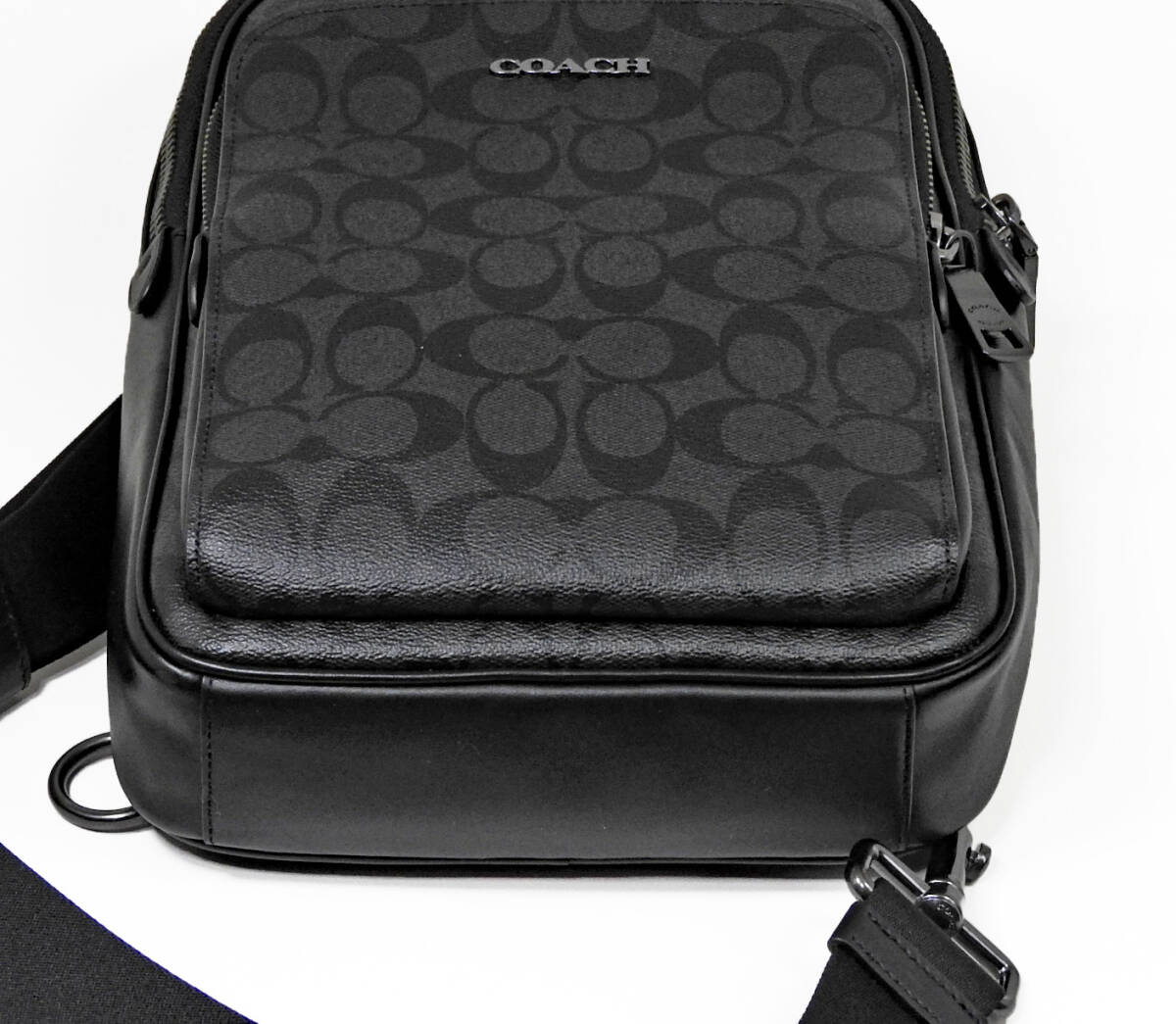 極美品】COACH コーチ シグネチャー メンズ PVCxレザーボディ 極美品】COACH コーチ シグネチャー メンズ PVCxレザーボディ