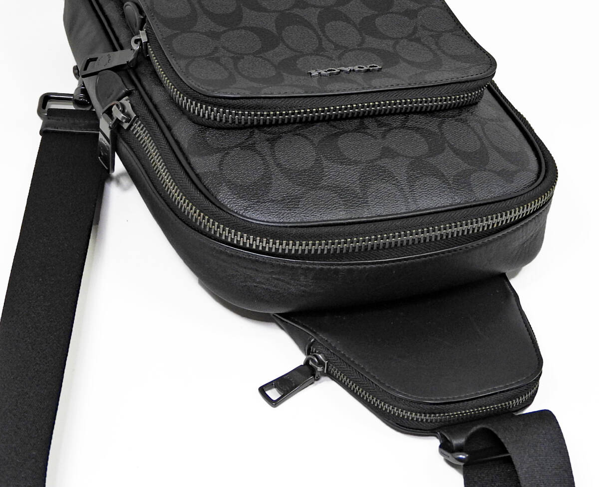 極美品】COACH コーチ シグネチャー メンズ PVCxレザーボディ 極美品】COACH コーチ シグネチャー メンズ PVCxレザーボディ