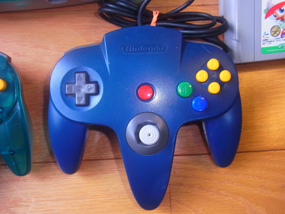 ☆ニンテンドー64 クリアブルー NUS-001 任天堂 コントローラー ☆ニンテンドー64 クリアブルー NUS-001 任天堂 コントローラー