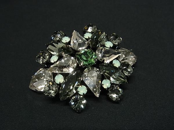 1円 □美品□ FOXEY フォクシー ビジュー ピンブローチ 1円 □美品□ FOXEY フォクシー ビジュー ピンブローチ
