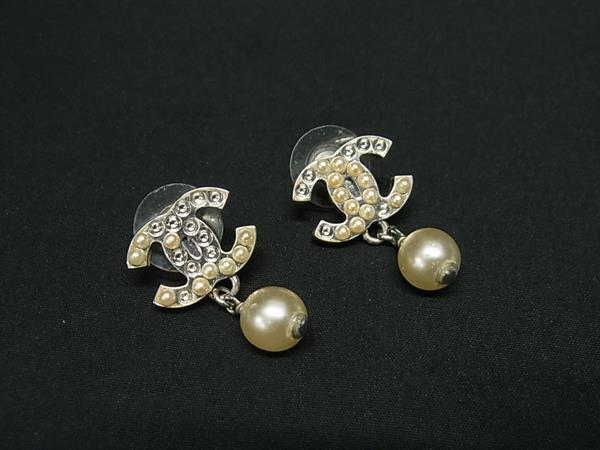 1円 CHANEL シャネル ココマーク 07V パール ピアス 1円 CHANEL シャネル ココマーク 07V パール ピアス