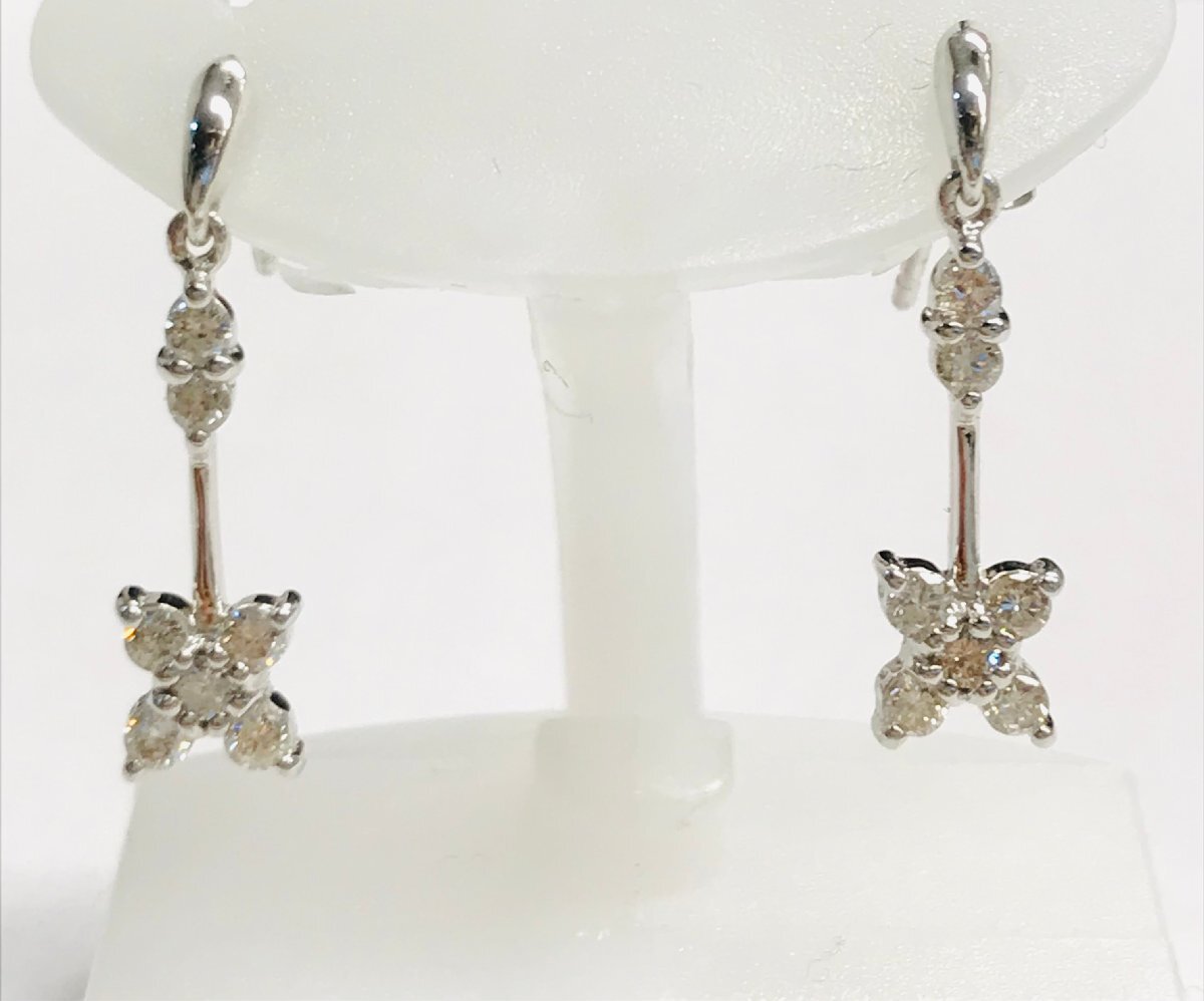 qoj.ZAK08 　K18WG　ホワイトゴールド　ダイヤモンドお花モーチフ　ピアス　7PＤ0.15ｃｔ