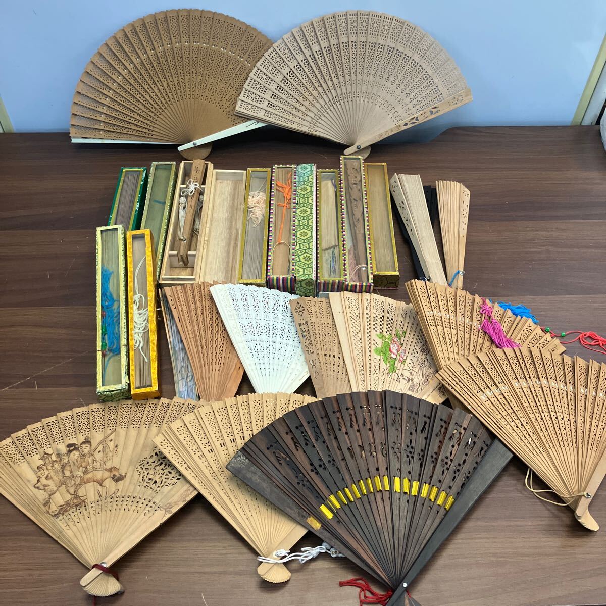 扇子 扇 せんす 和装小物 和服 小物 日本舞踊 茶道 華道 扇 白檀 扇子 扇 せんす 和装小物 和服 小物 日本舞踊 茶道 華道 扇 白檀