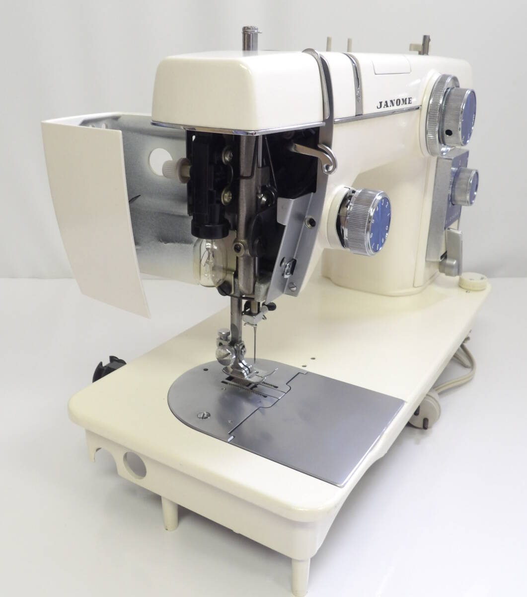 よろづ屋】ジャノメ ミシン JANOME MODEL 804 トピアレーヌ 昭和 よろづ屋】ジャノメ ミシン JANOME MODEL 804 トピアレーヌ 昭和