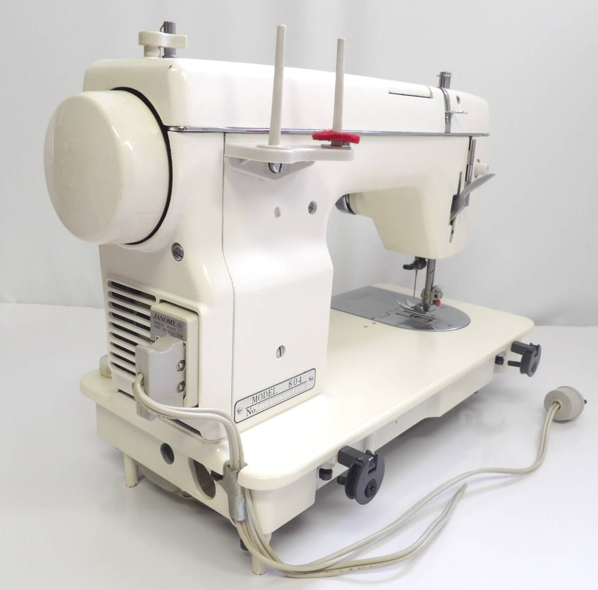 よろづ屋】ジャノメ ミシン JANOME MODEL 804 トピアレーヌ 昭和 よろづ屋】ジャノメ ミシン JANOME MODEL 804 トピアレーヌ 昭和