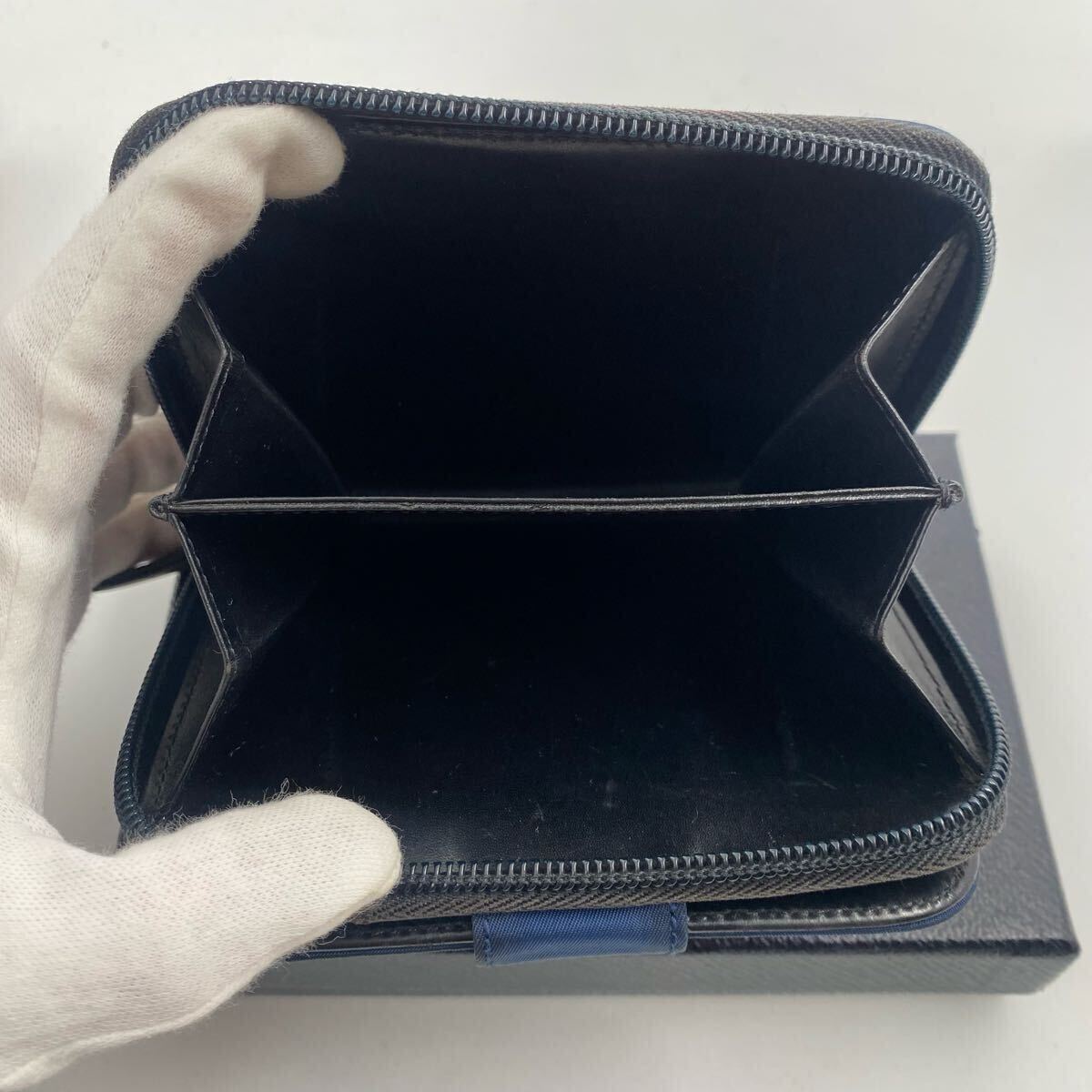 60【美品】プラダ PRADA サフィアーノ ナイロン 二つ折り 60【美品】プラダ PRADA サフィアーノ ナイロン 二つ折り