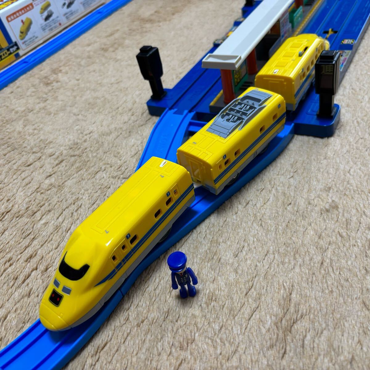 プラレール 新幹線 自動のりかえ駅と ドクターイエロー セット プラレール 新幹線 自動のりかえ駅と ドクターイエロー セット