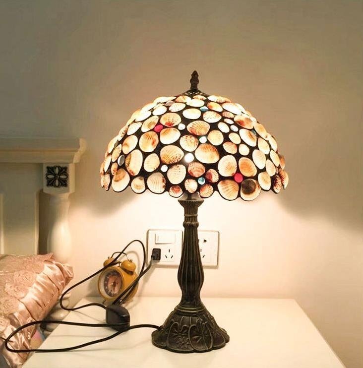 新入荷芸術品◇上品◇貝殻ステンドランプ ステンドグラス 新入荷芸術品◇上品◇貝殻ステンドランプ ステンドグラス