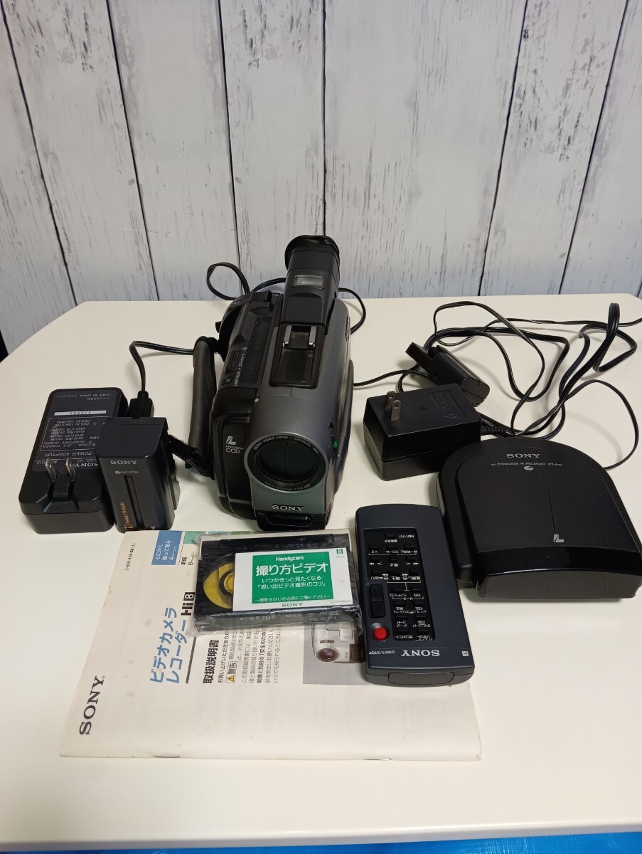 ソニー CCD-TRV92 ハイエイトビデオカメラ本体 (VideoHi8/8mm ソニー CCD-TRV92 ハイエイトビデオカメラ本体 (VideoHi8/8mm
