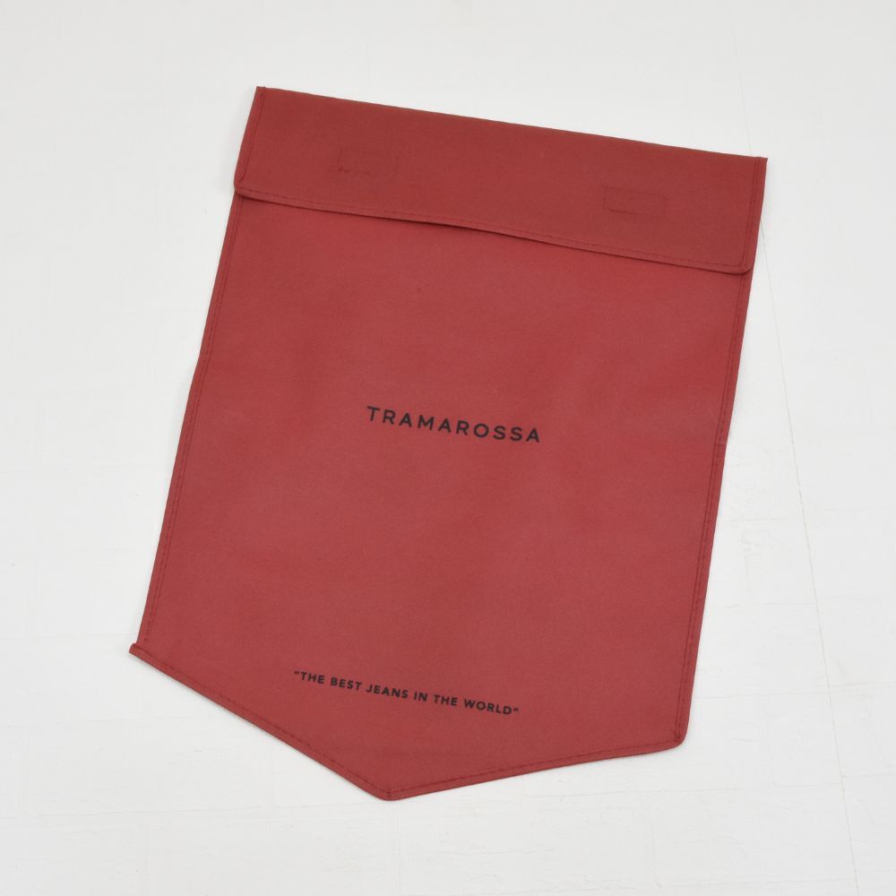 非売品◇トラマロッサ 2枚セット◇不織布ストレージバッグ◇50cm×36cm◇赤◇TRAMAROSSA_画像2