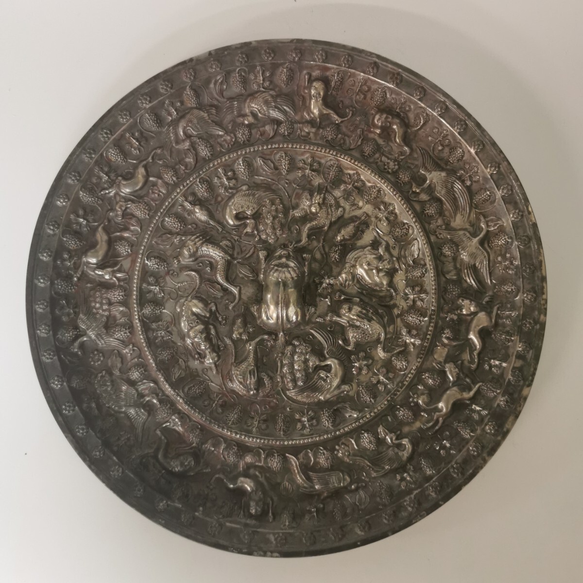 積古】中国古美術 古鏡 唐時代 円形 超大幅 海獣葡萄鏡 青銅鏡 積古】中国古美術 古鏡 唐時代 円形 超大幅 海獣葡萄鏡 青銅鏡