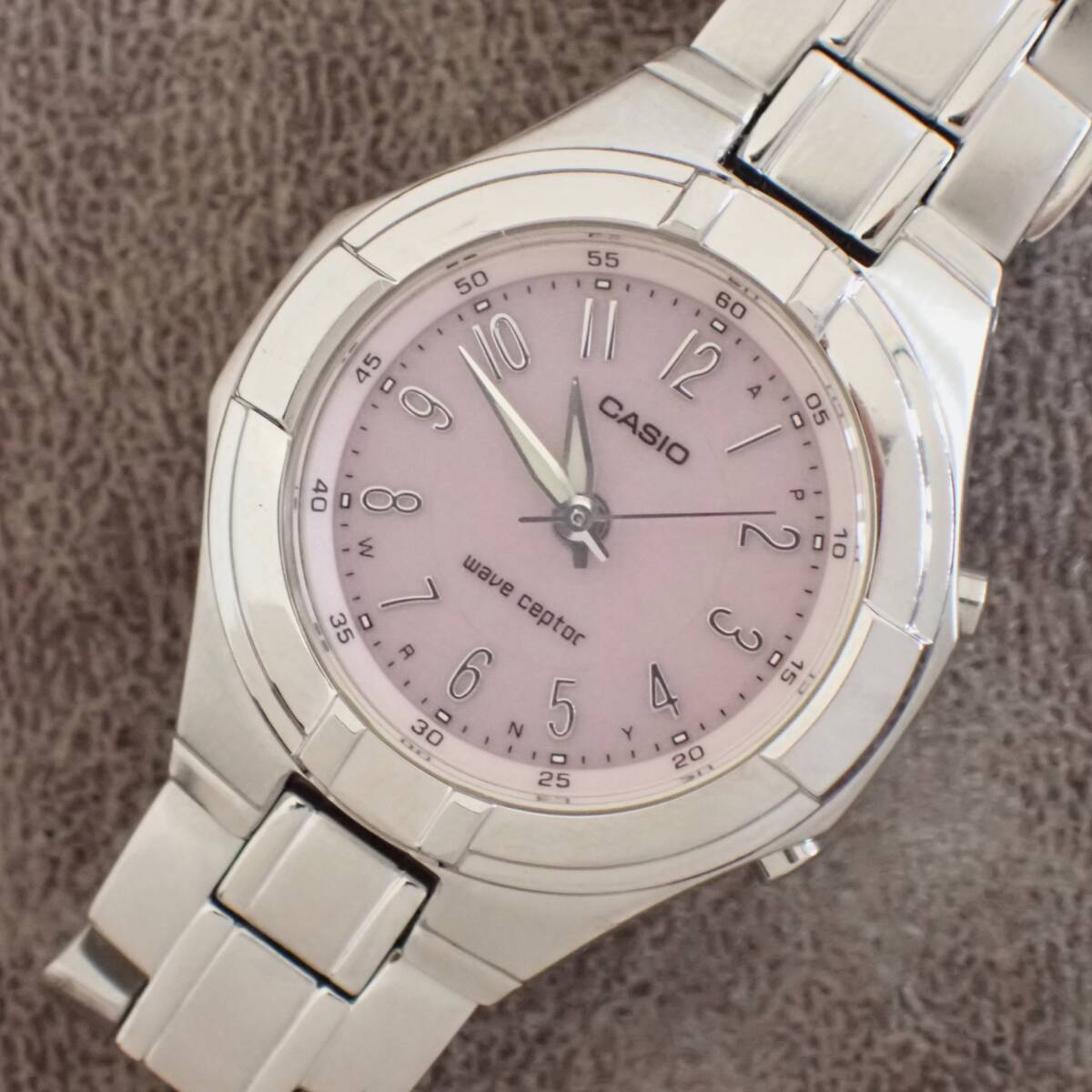 CASIO カシオ LWQ-150 レディース / 電波ソーラー / シンプル＆実用的