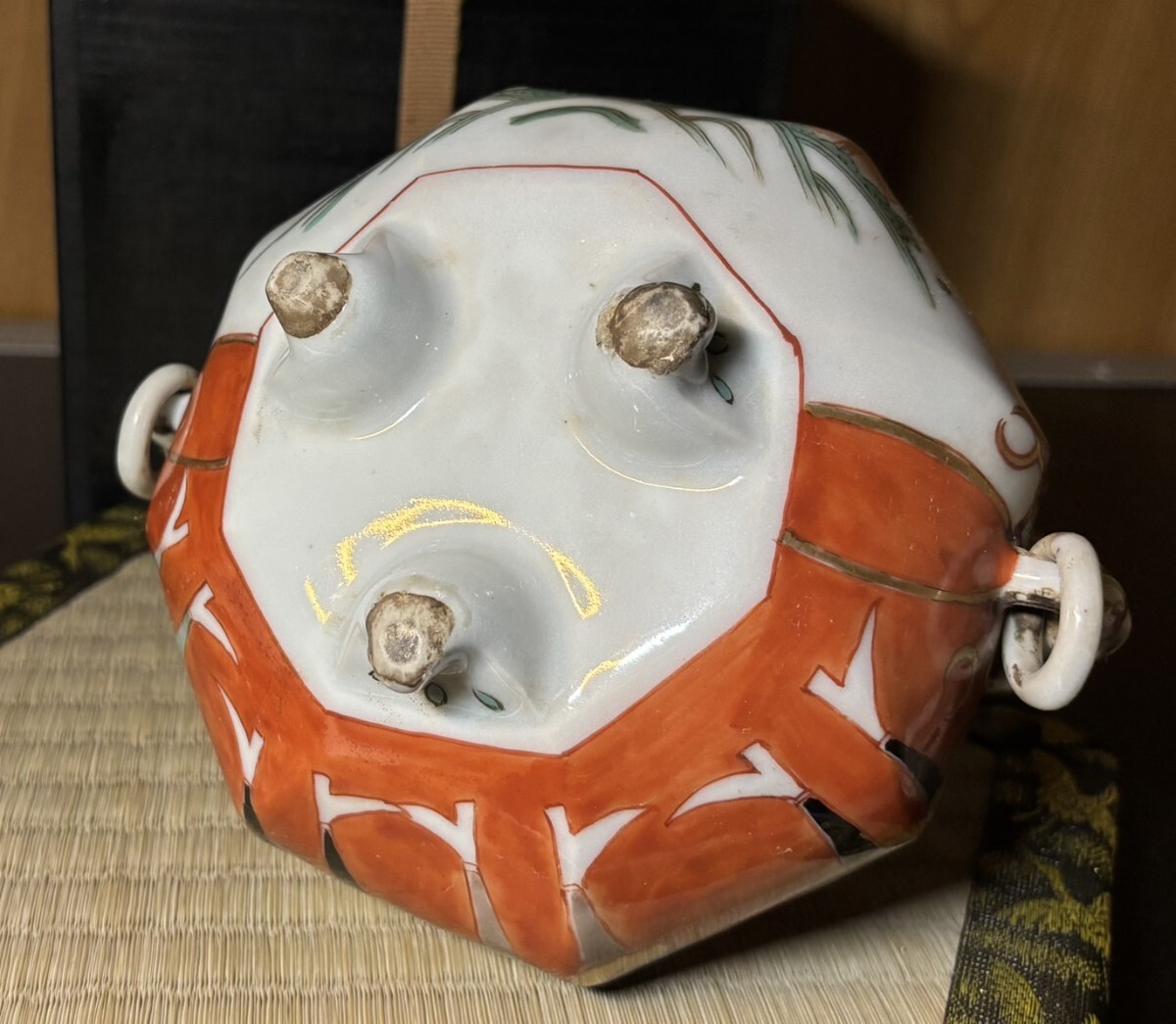 古伊万里 獅子頭三足香炉 獣双耳環 ラッタン人南蛮船図 (柿右 古伊万里 獅子頭三足香炉 獣双耳環 ラッタン人南蛮船図 (柿右