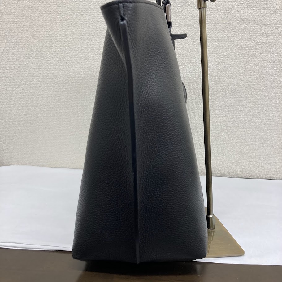 COLE HAAN コールハーン　GRAND SERIES グランドシリーズ　レザー　ターンロック　トートバッグ　ミニポーチ付き　ブラック