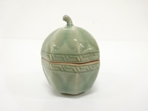 ys7354202; 宗sou 申相浩造 高麗青磁 瓜 香合【道】(茶道具
