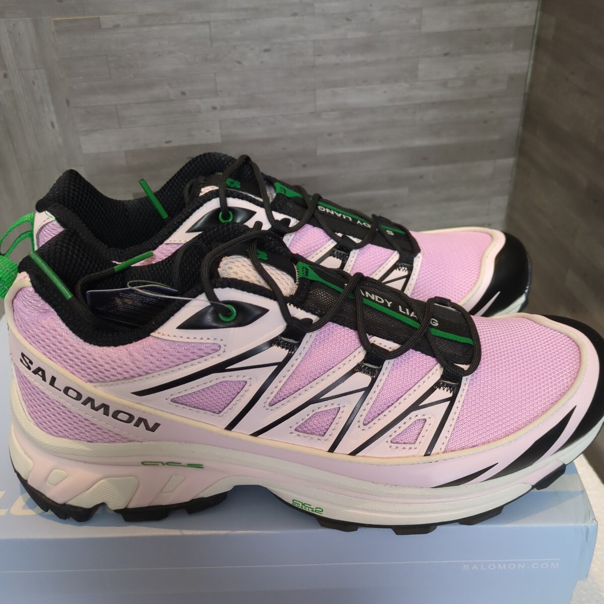 新品未使用 SALOMON サロモン XT-6 Sandy Liang スニーカー 新品未使用 SALOMON サロモン XT-6 Sandy Liang スニーカー