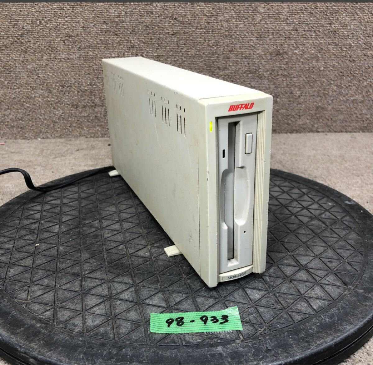 Amazon | BUFFALO MO-C640S(SCSI-2接続640MB外付MOドライブ